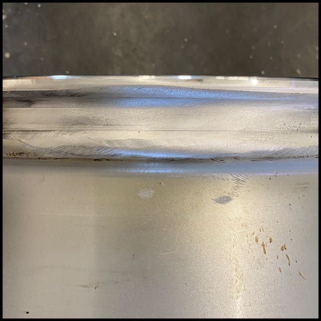 AMG Scheur Velg Door Stoeprand Gelast