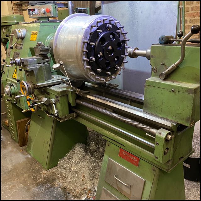 Turn-Nado 27" South Bent Lathe 22,5" Alcoa