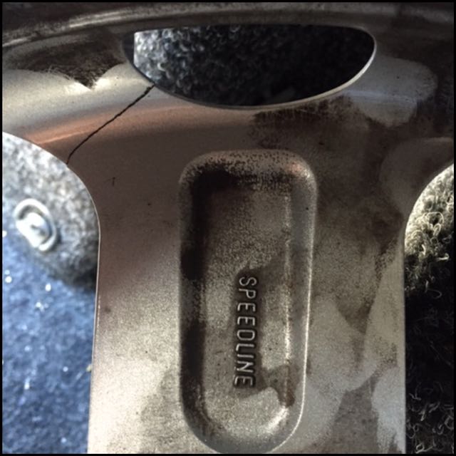 Speedline Velg Spaak Gescheurd 