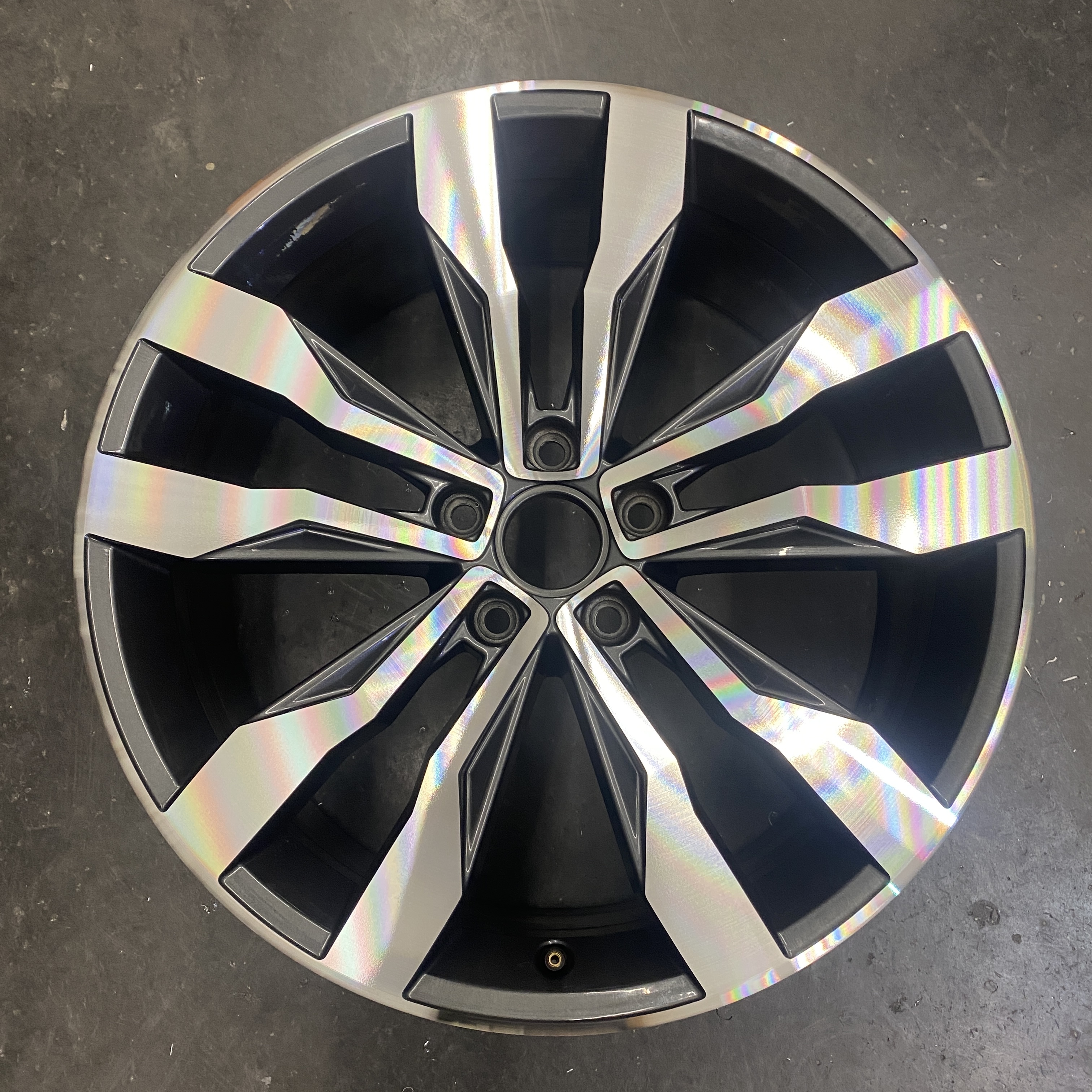 VW 19 inch Diamant Gedraaid 
